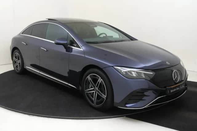 Mercedes-Benz EQE (2023) thumbnail 2