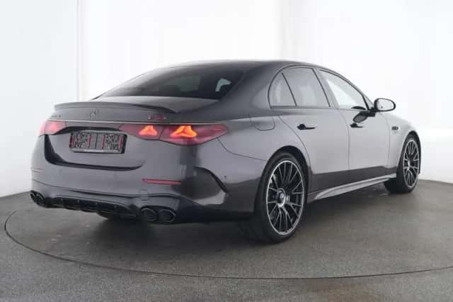 Mercedes-Benz E-Klasse (2025) thumbnail 4