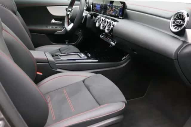 Mercedes-Benz CLA-Klasse (2025) thumbnail 2