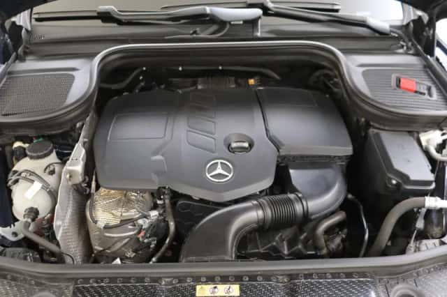 Mercedes-Benz GLE (2021) thumbnail 3
