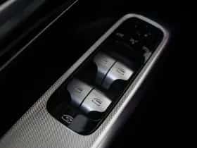 Mercedes-Benz EQE thumbnail 31