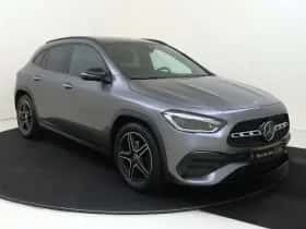 Mercedes-Benz GLA thumbnail 2