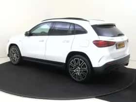 Mercedes-Benz GLA (2025) thumbnail 3
