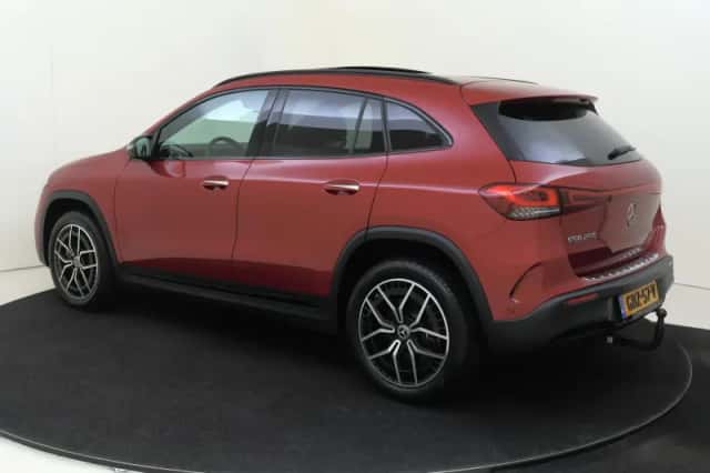 Mercedes-Benz EQA (2024) thumbnail 3