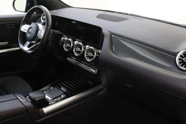 Mercedes-Benz GLA (2020) thumbnail 5