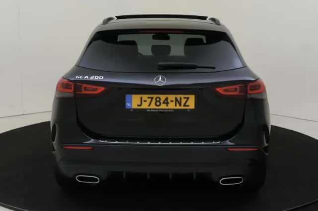Mercedes-Benz GLA (2020) thumbnail 8