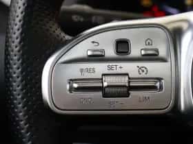 Mercedes-Benz GLA thumbnail 16