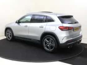Mercedes-Benz GLA thumbnail 3