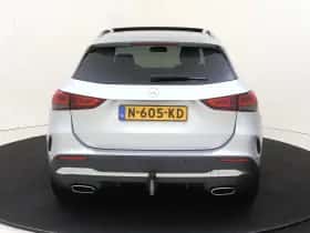 Mercedes-Benz GLA thumbnail 7