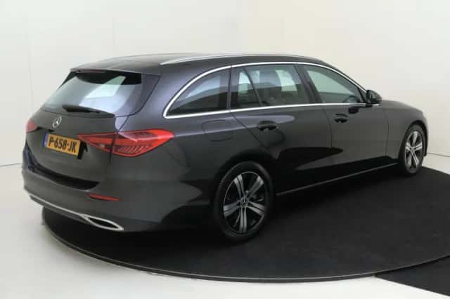 Mercedes-Benz C-Klasse (2022) thumbnail 4