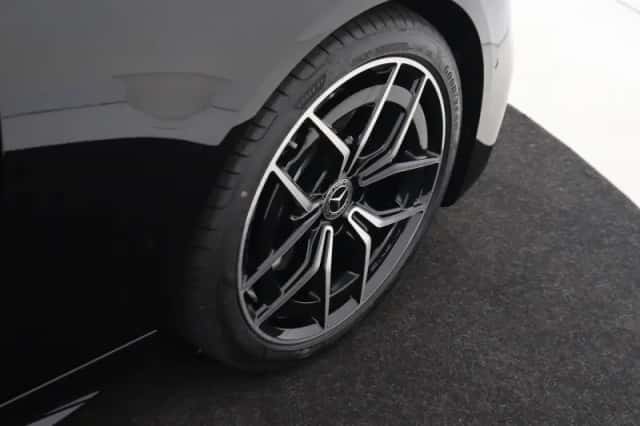 Mercedes-Benz C-Klasse (2025) thumbnail 4