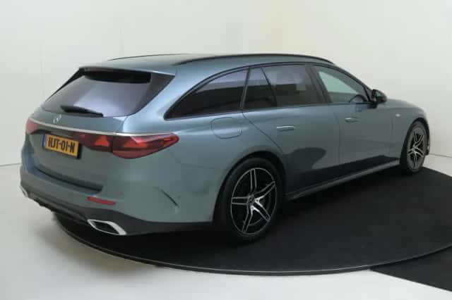 Mercedes-Benz E-Klasse (2025) thumbnail 4