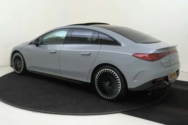 Mercedes-Benz EQE (2024) thumbnail 3