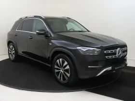 Mercedes-Benz GLE (2025) thumbnail 2