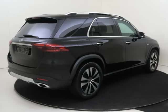 Mercedes-Benz GLE (2025) thumbnail 4