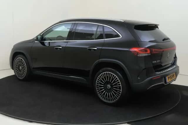Mercedes-Benz EQA (2021) thumbnail 3