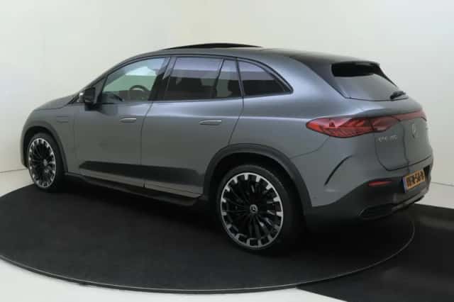 Mercedes-Benz EQE (2025) thumbnail 3