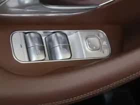 Mercedes-Benz GLE (2025) thumbnail 38