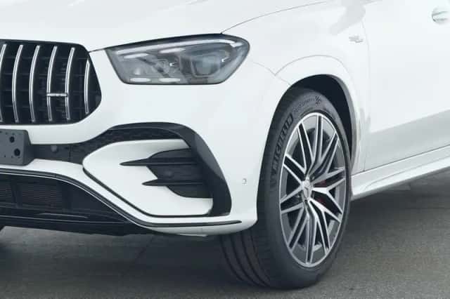 Mercedes-Benz GLE (2025) thumbnail 4