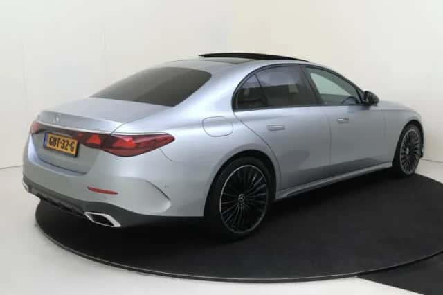 Mercedes-Benz E-Klasse (2024) thumbnail 4