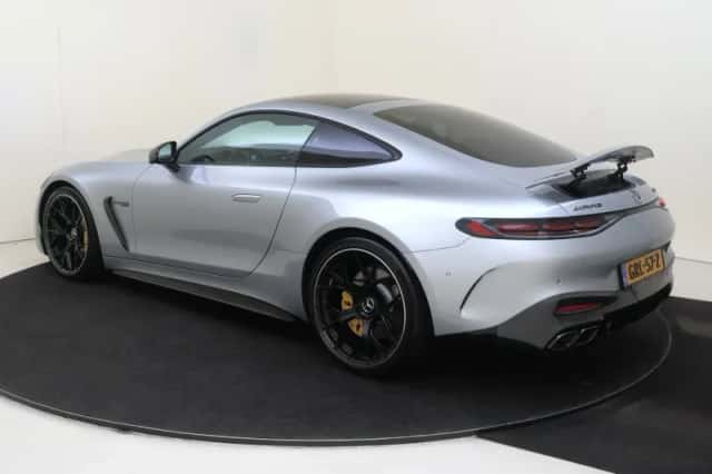 Mercedes-AMG GT (2024) thumbnail 3