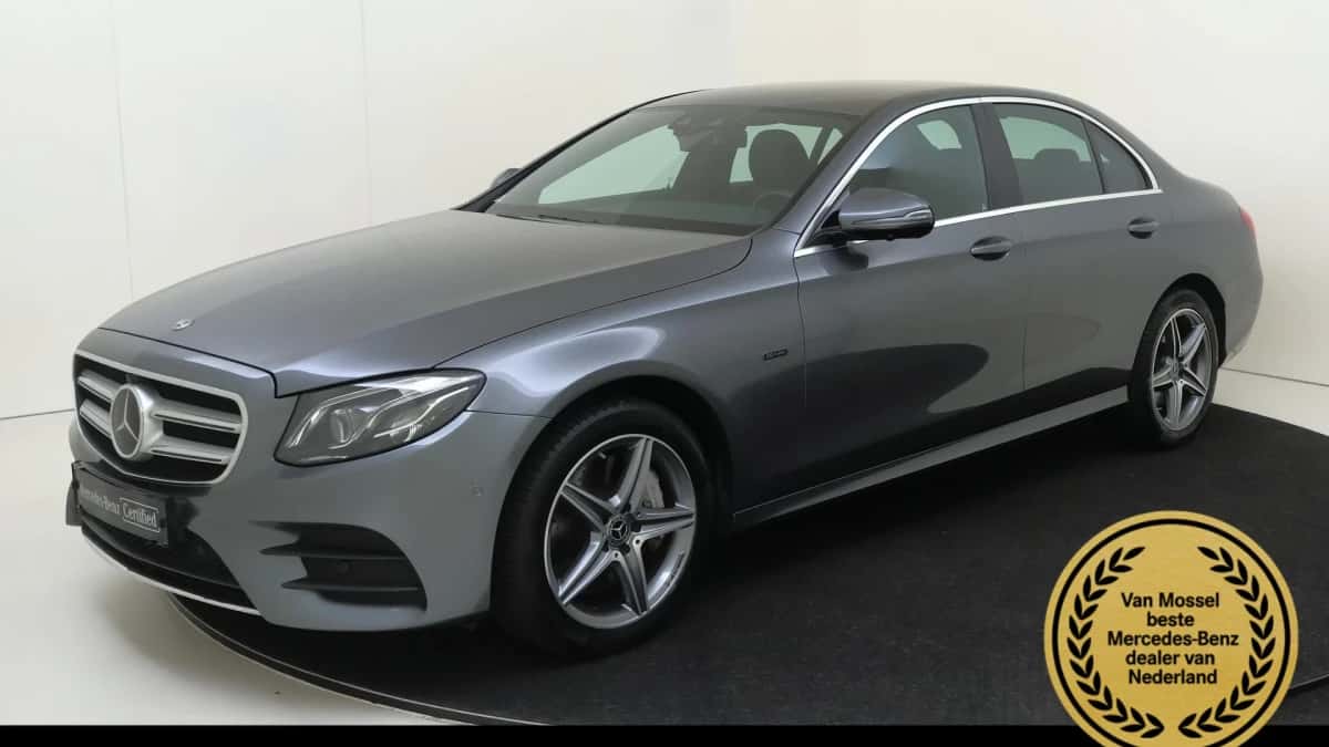 Mercedes-Benz E-Klasse — foto 1