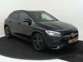 Mercedes-Benz GLA thumbnail 2