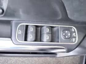 Mercedes-Benz GLA thumbnail 26