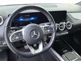 Mercedes-Benz GLA thumbnail 10