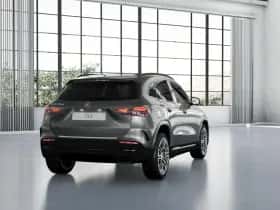 Mercedes-Benz GLA thumbnail 3
