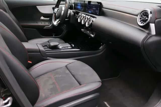 Mercedes-Benz CLA-Klasse (2021) thumbnail 4