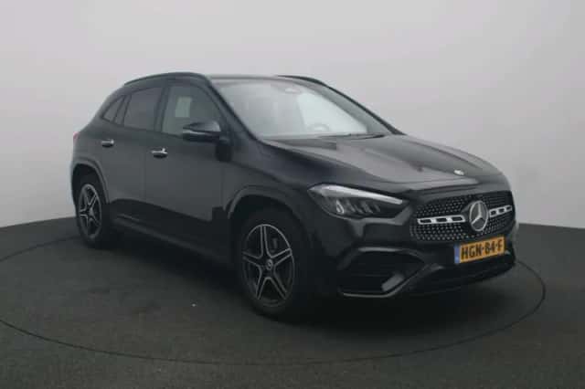 Mercedes-Benz GLA (2025) thumbnail 6