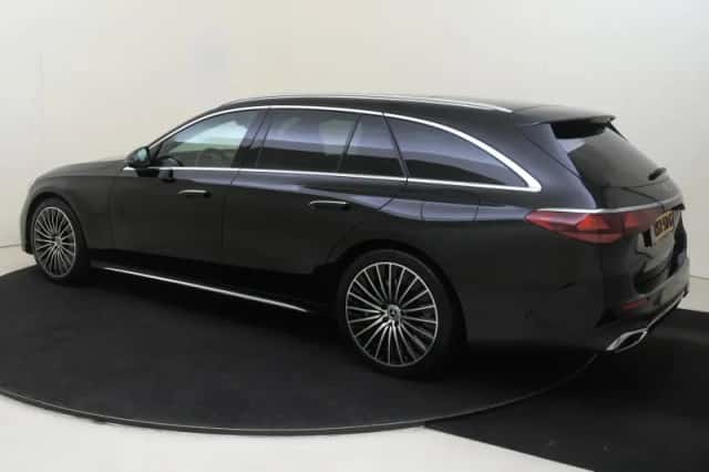 Mercedes-Benz E-Klasse (2023) thumbnail 3