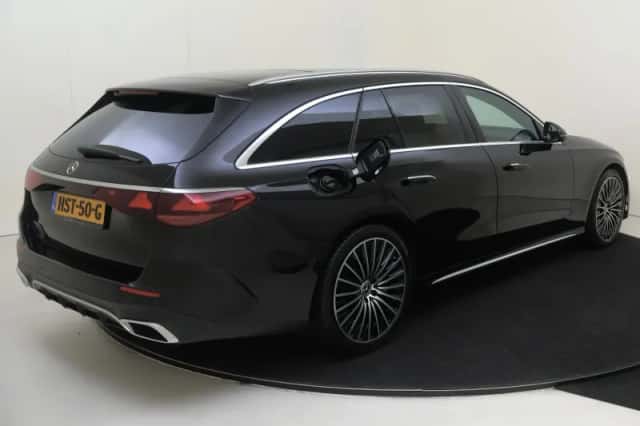 Mercedes-Benz E-Klasse (2023) thumbnail 4