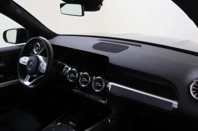 Mercedes-Benz GLB-Klasse (2021) thumbnail 5