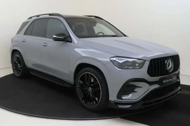 Mercedes-Benz GLE (2025) thumbnail 2