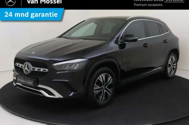 Mercedes-Benz GLA (2023) thumbnail 1