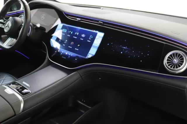 Mercedes-Benz EQS (2024) thumbnail 5