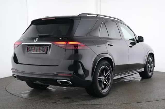 Mercedes-Benz GLE (2025) thumbnail 3