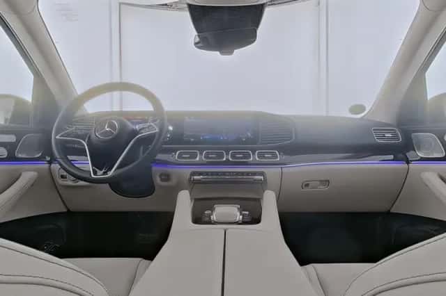 Mercedes-Benz GLE (2025) thumbnail 6