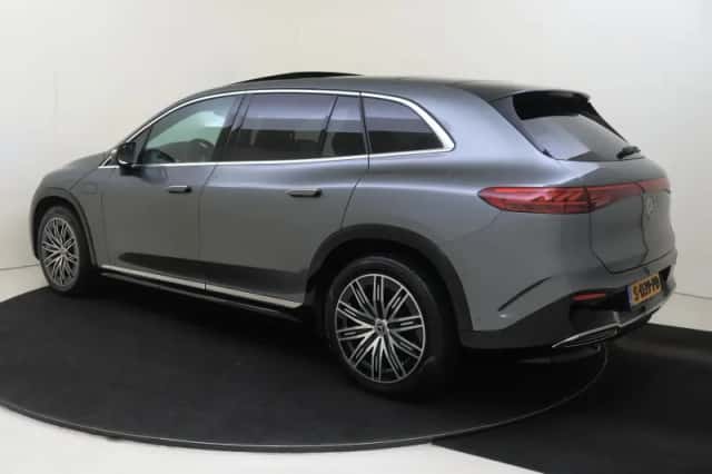 Mercedes-Benz EQS (2023) thumbnail 3
