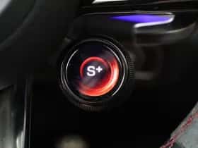 Mercedes-Benz GLE (2025) thumbnail 24