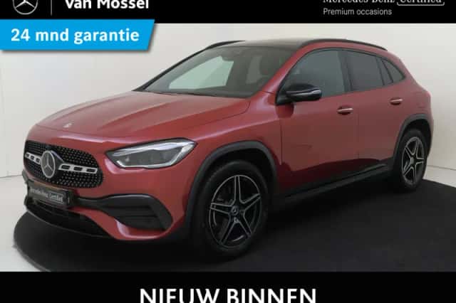 Mercedes-Benz GLA (2023)