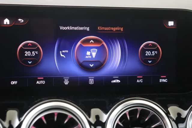 Mercedes-Benz GLA (2023) thumbnail 18