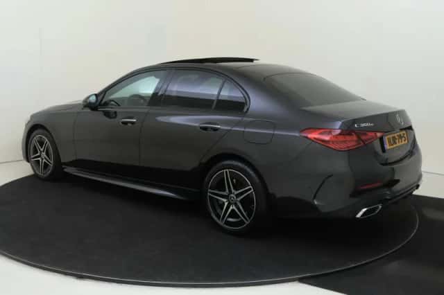 Mercedes-Benz C-Klasse (2022) thumbnail 3