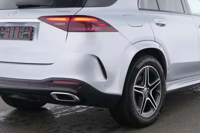 Mercedes-Benz GLE (2025) thumbnail 9