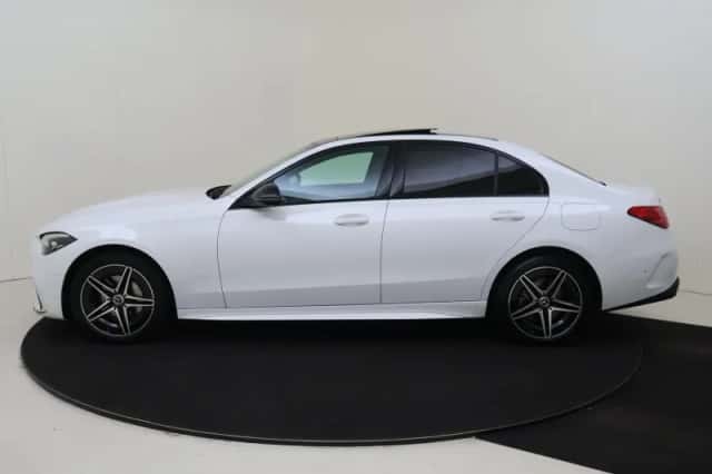 Mercedes-Benz C-Klasse (2024) thumbnail 2