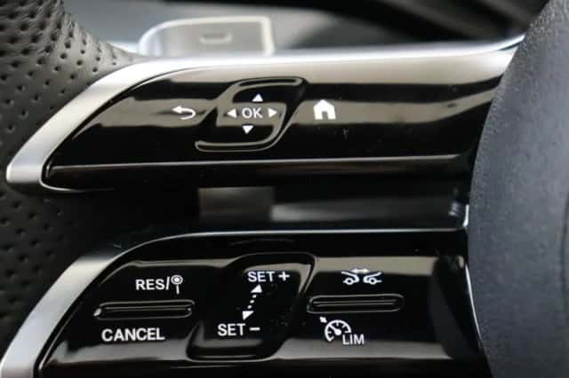 Mercedes-Benz C-Klasse (2024) thumbnail 13