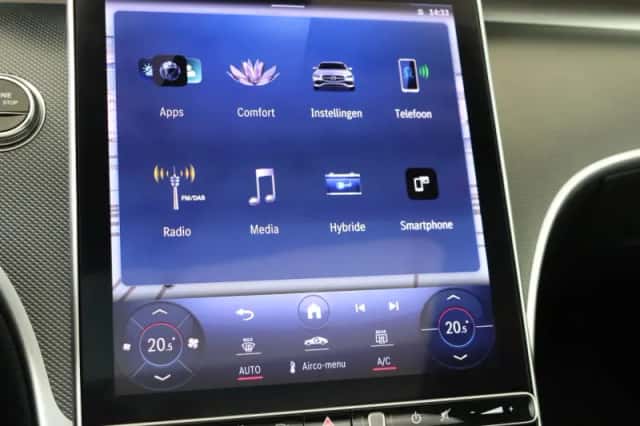 Mercedes-Benz C-Klasse (2024) thumbnail 16