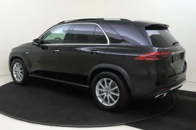 Mercedes-Benz GLE (2025) thumbnail 3